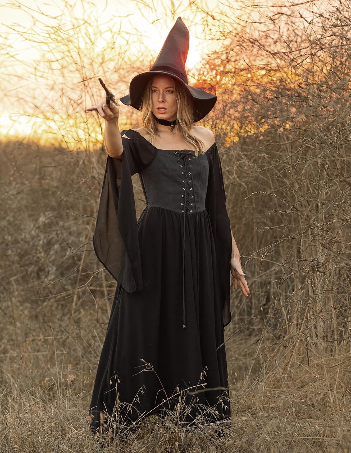 Renaissance Costume Women Pirate Dresses Split Bell Sleeve Medieval Ren Faire Dress with Pockets